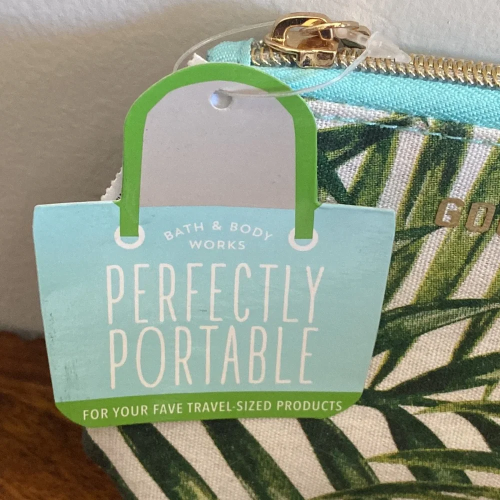 NWT Bath & Body Works Good Vibes Only Tropical Leaf Cosmetic Bag 7.5x4.5